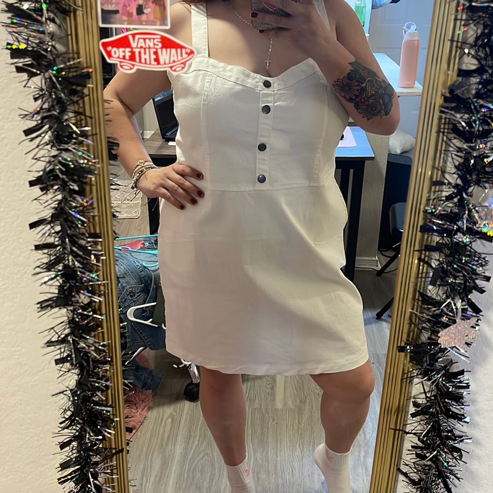 White denim dress with pockets